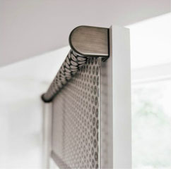 Крепление на раму окна или двери