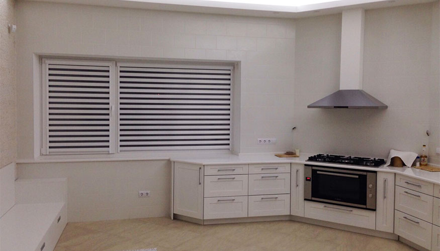 Рольшторы день-ночь на кухню